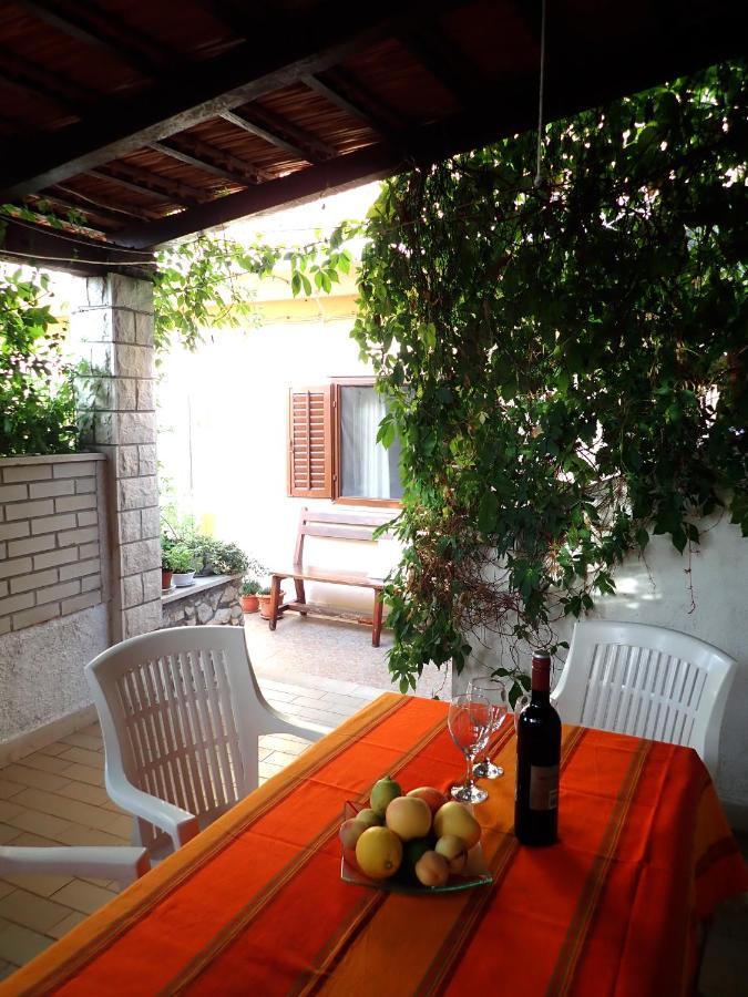 Katja Beach Apartment Račišće Kültér fotó